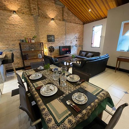 Casa De Tijolos Com Churrasqueira Vila Fechada São Paulo Buitenkant foto